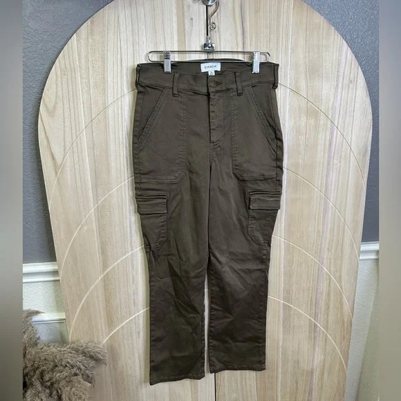 EVEREVE Larissa Cropped Cargo‎ in Fatigue size 26 - Picture 7 of 14